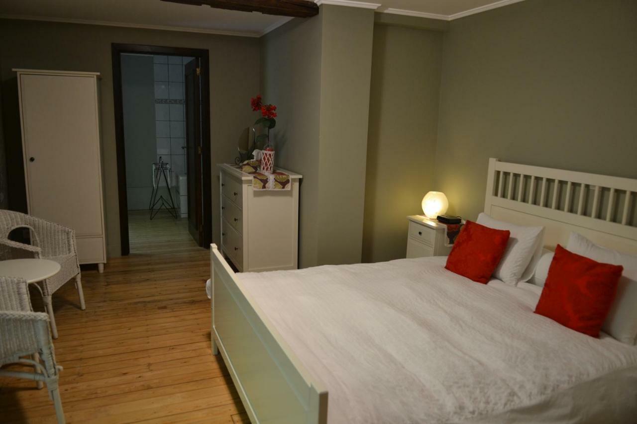 Auberge De Bouvignes Dinant Eksteriør billede
